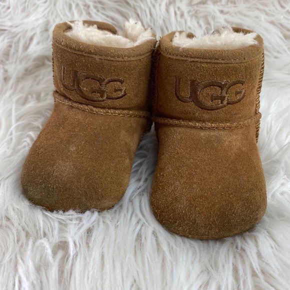 UGG Infant Boots - Picture 5 of 5
